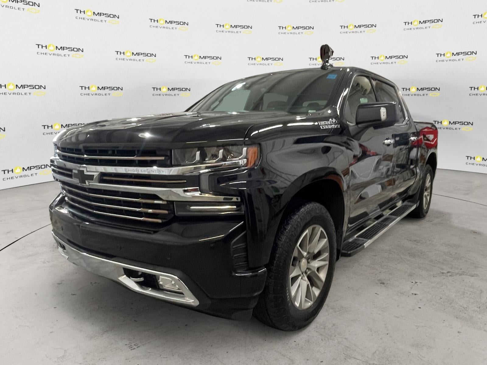 2021 Chevrolet Silverado 1500 High Country in Mosaic Black Metallic — front three-quarter view